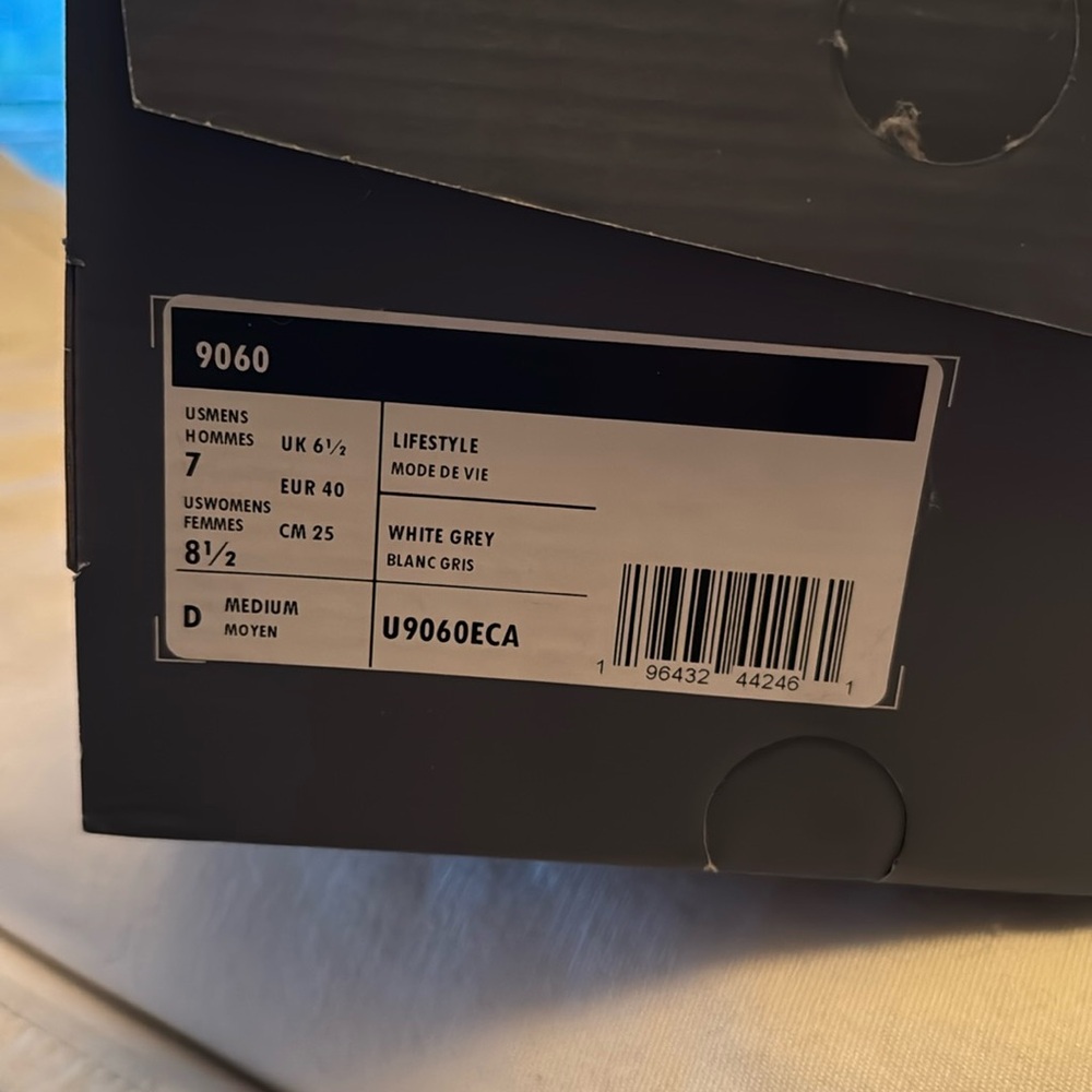 New Balance 9060, worn once in excellent condition!